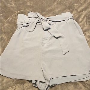 Cute high waisted shorts, size XL